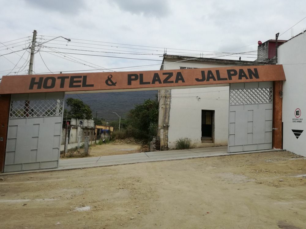 Hotel Y Plaza Jalpan Kültér fotó